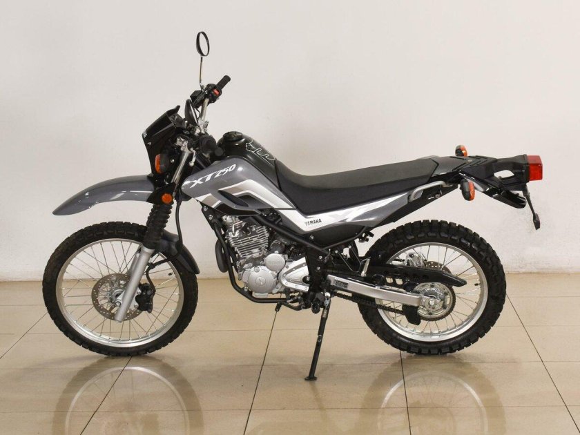 Yamaha xt250 Serow