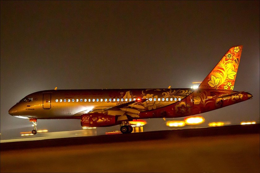 Суперджет Аэрофлот Хохлома