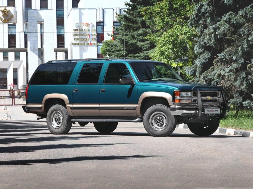 Chevrolet Suburban 2500