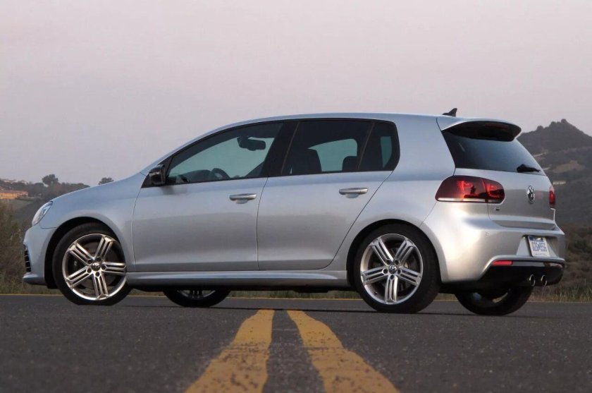 Гольф 6 серебристый