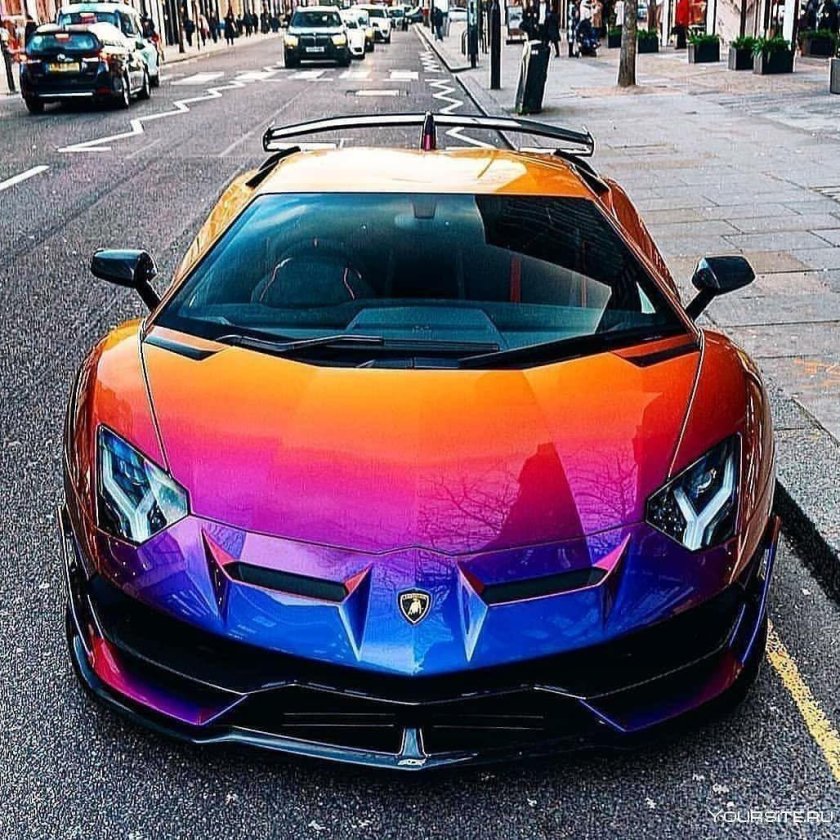 Ламборджини авентадор хамелеон