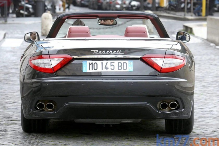 Maserati GRANCABRIO 2010