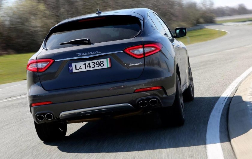 Мазерати Леванте 2016