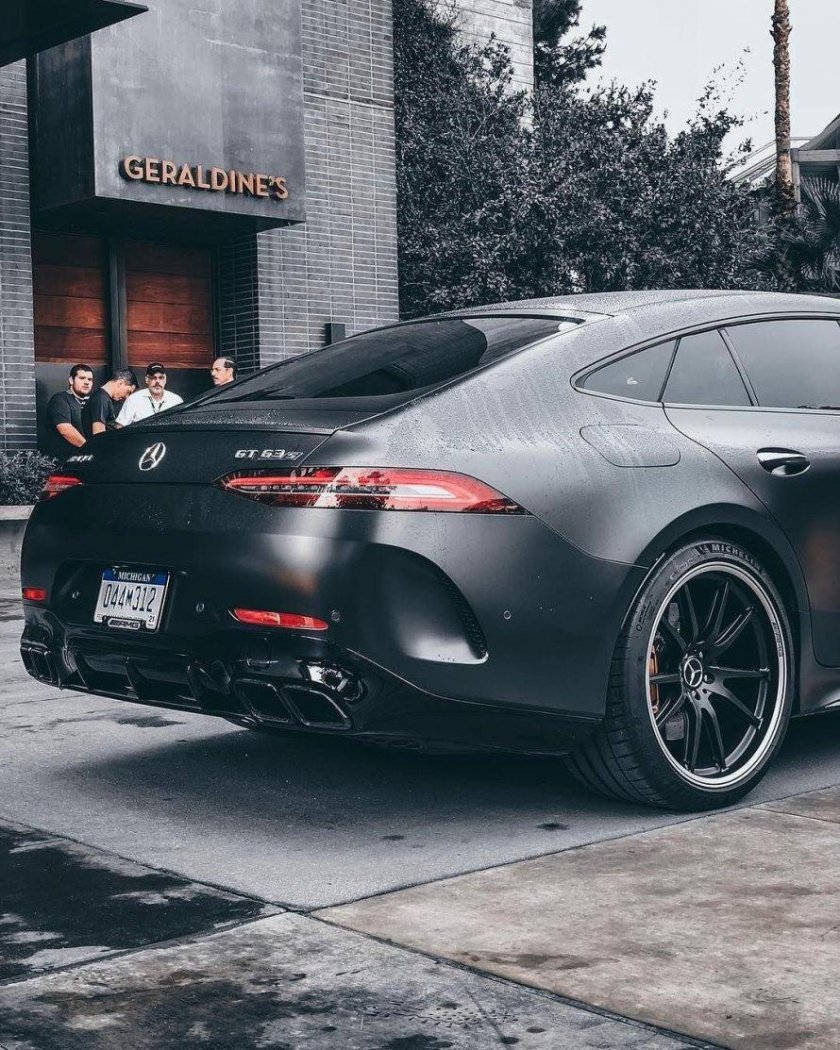 Mercedes AMG gt 63s Coupe
