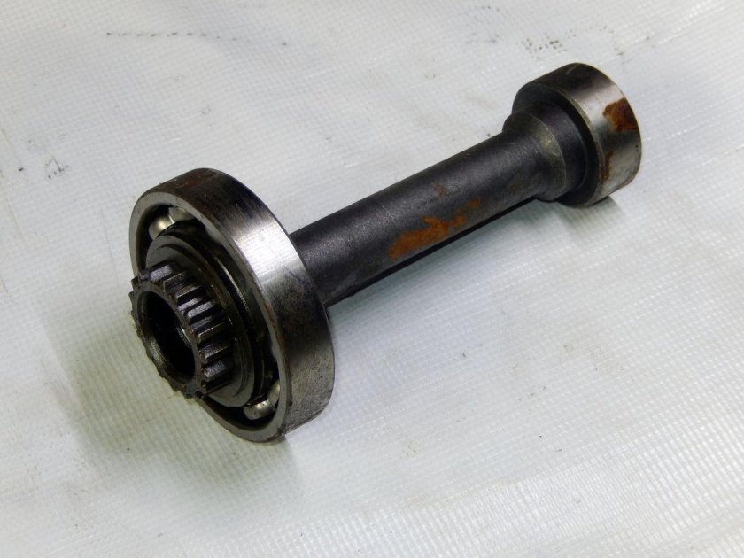 Вал отбор мощности МАЗ 236-1721425