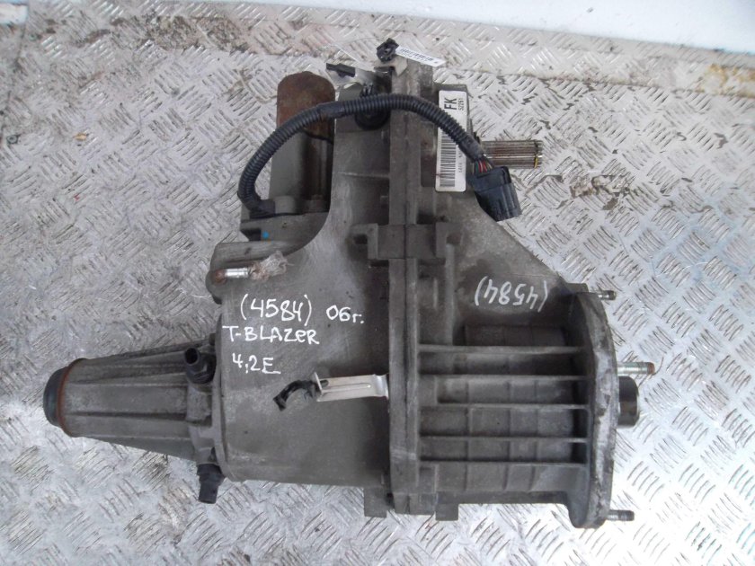 Chevrolet trailblazer gmt360 раздатка