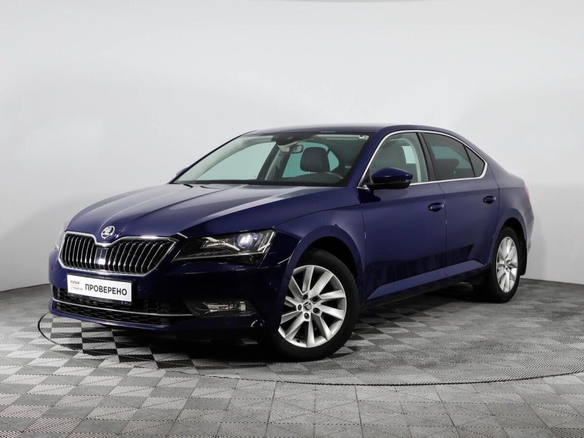 Шкода Суперб 2017 года