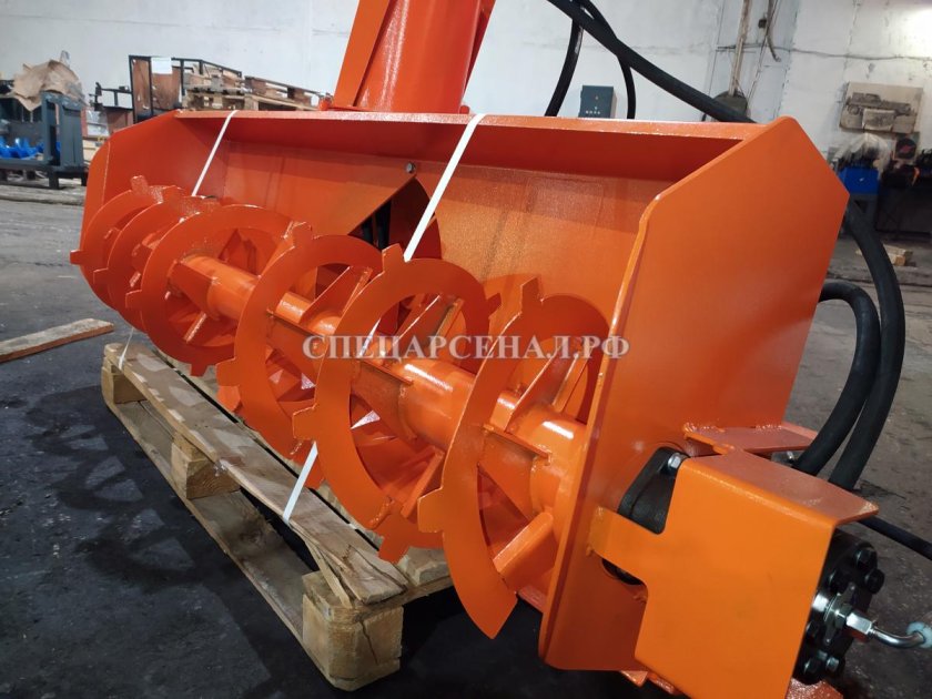 Снегоочиститель фрезерно-роторный фрс-2
