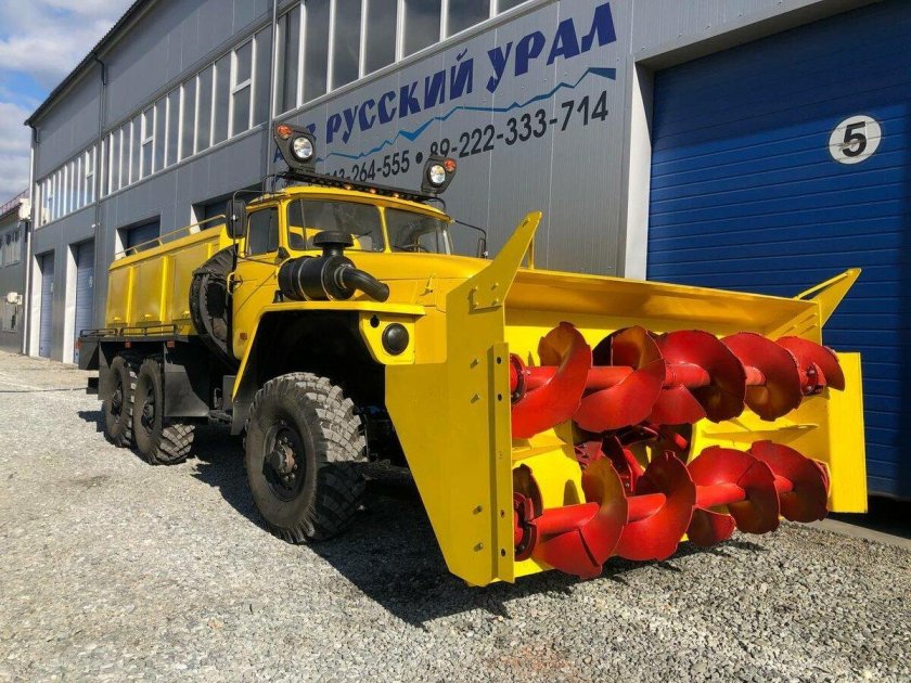 Шнекороторный снегоочиститель урал некст