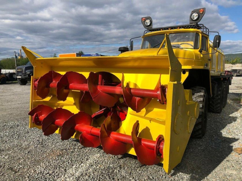 Шнекороторный снегоочиститель урал 4320