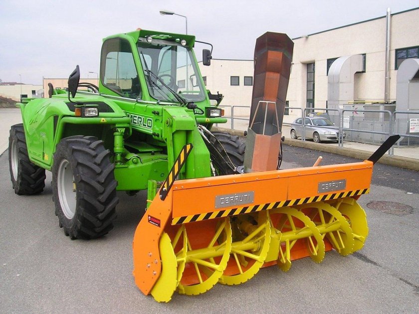 Снегоочиститель фрезерно-роторный Амкодор 9512