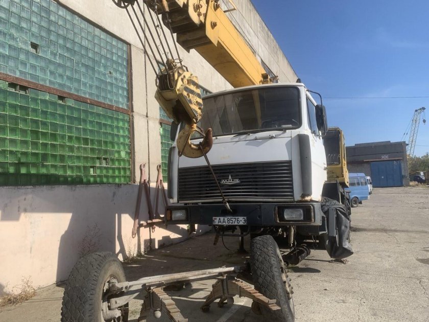 Автокран маз