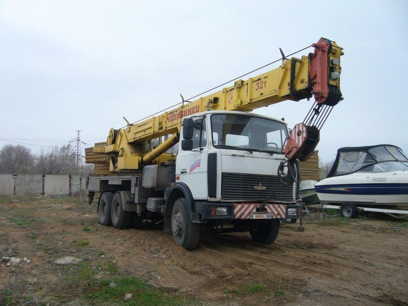 Автокран Челябинец КС-55730