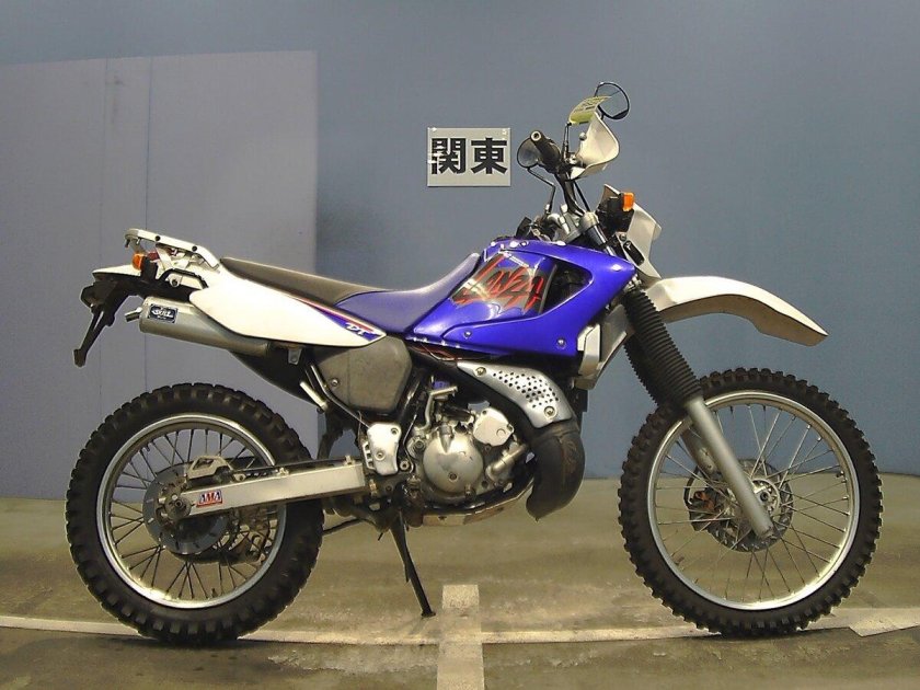 Yamaha dt230