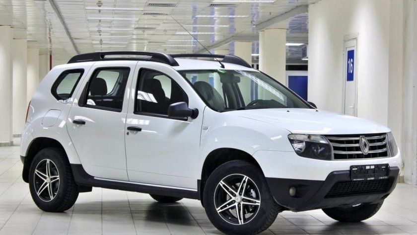 Рено Дастер белый