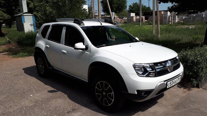 Рено Дастер белый