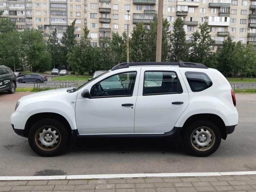 Рено Дастер белый