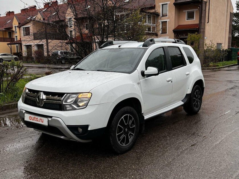 Рено дастер белая