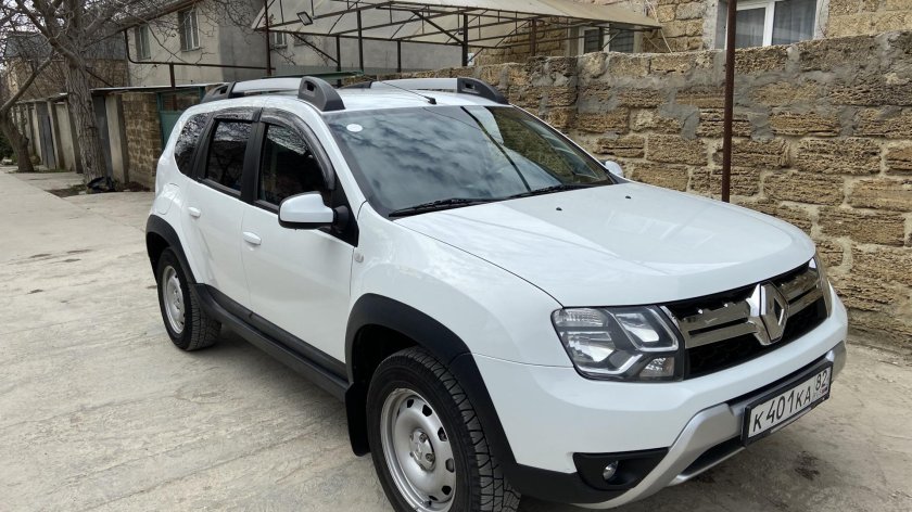 Рено Дастер 2016 белый