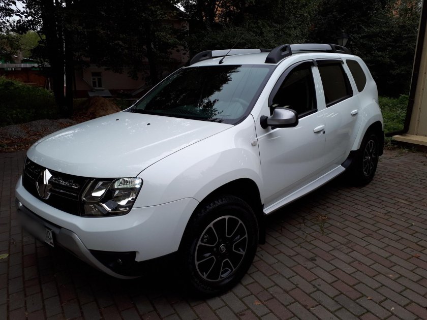 Рено Дастер 2012 белый