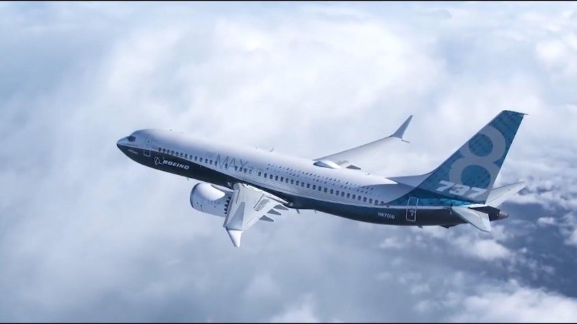 737 Max 10