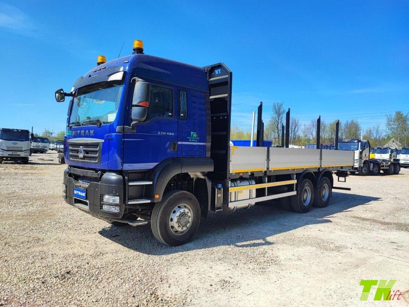 Бортовой грузовик