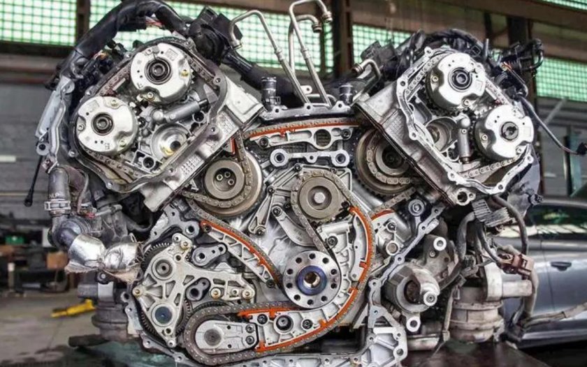 Двигатель Ауди 4.2 цепи