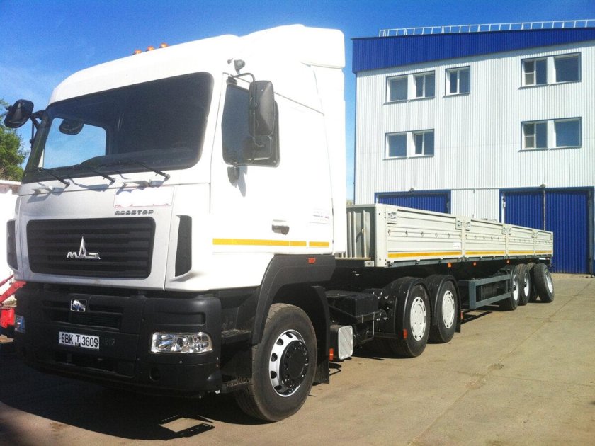 МАЗ-6430 седельный тягач полуприцеп бортовой