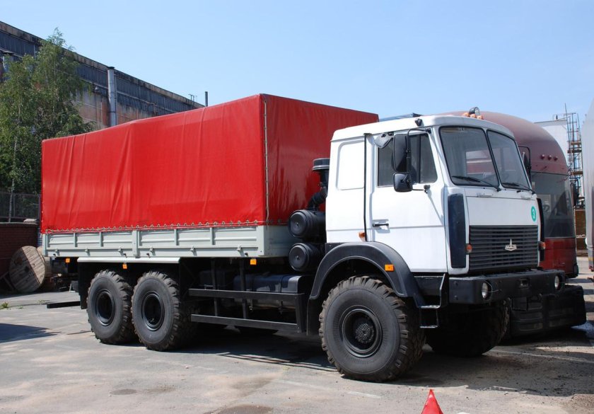 МАЗ 6317 6х6 бортовой