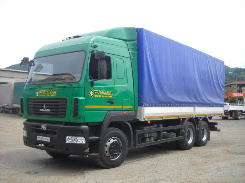МАЗ бортовой 10т
