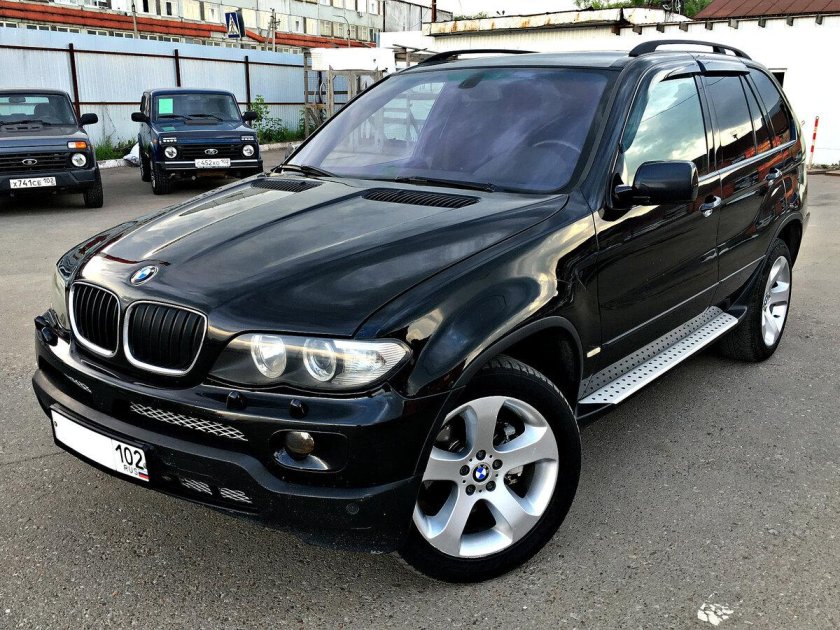 BMW x5 e53 2004
