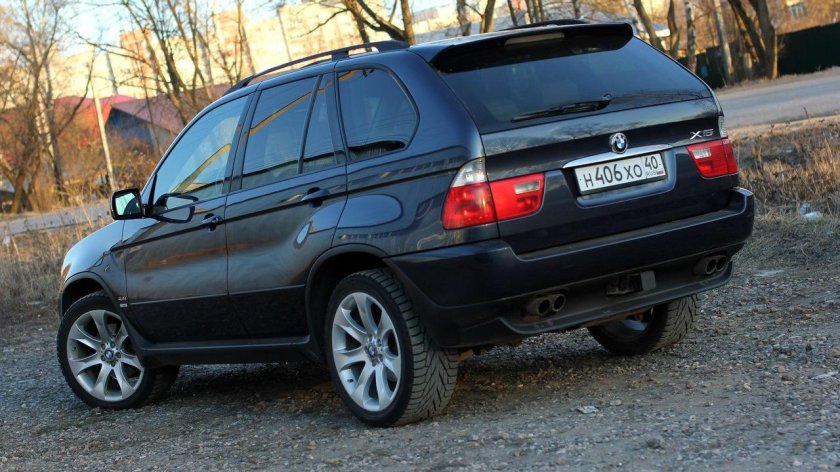 БМВ х5 е53 2005