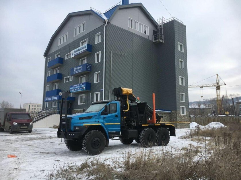 Урал Некст лесовоз