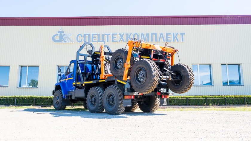 Урал 4320 лесовоз с гидроманипулятором велмаш