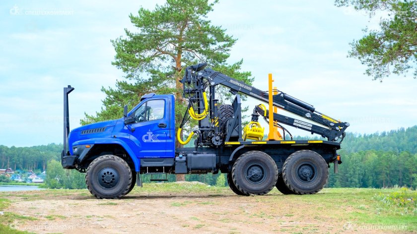 Лесовоз урал