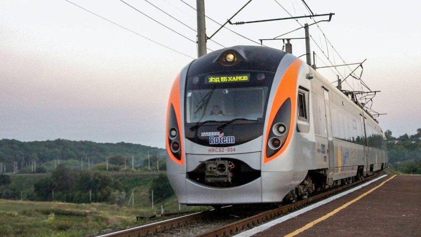 Поезда в украине