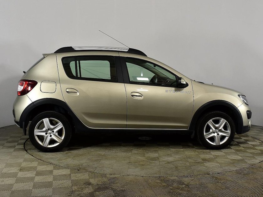 Renault Sandero Stepway бежевый