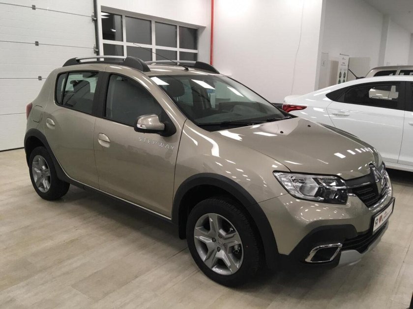 Светлый базальт Рено Сандеро степвей 2021