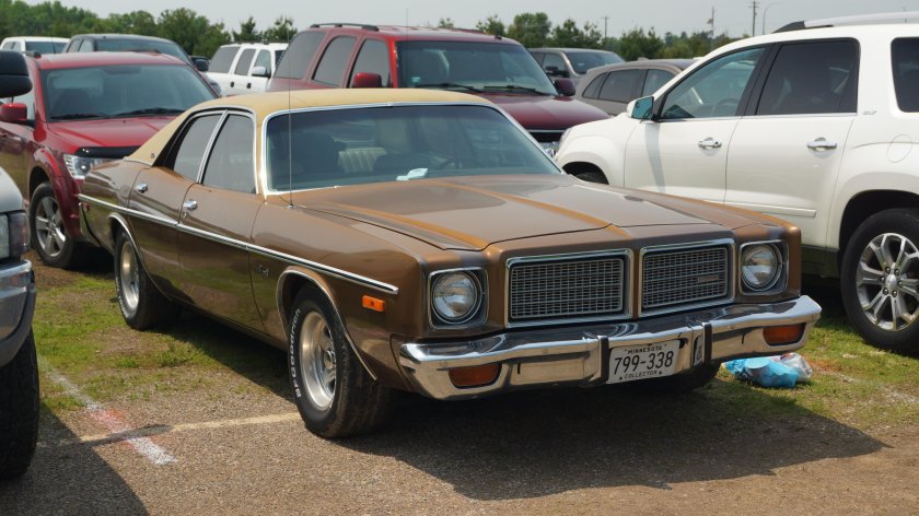 Dodge Coronet 1975