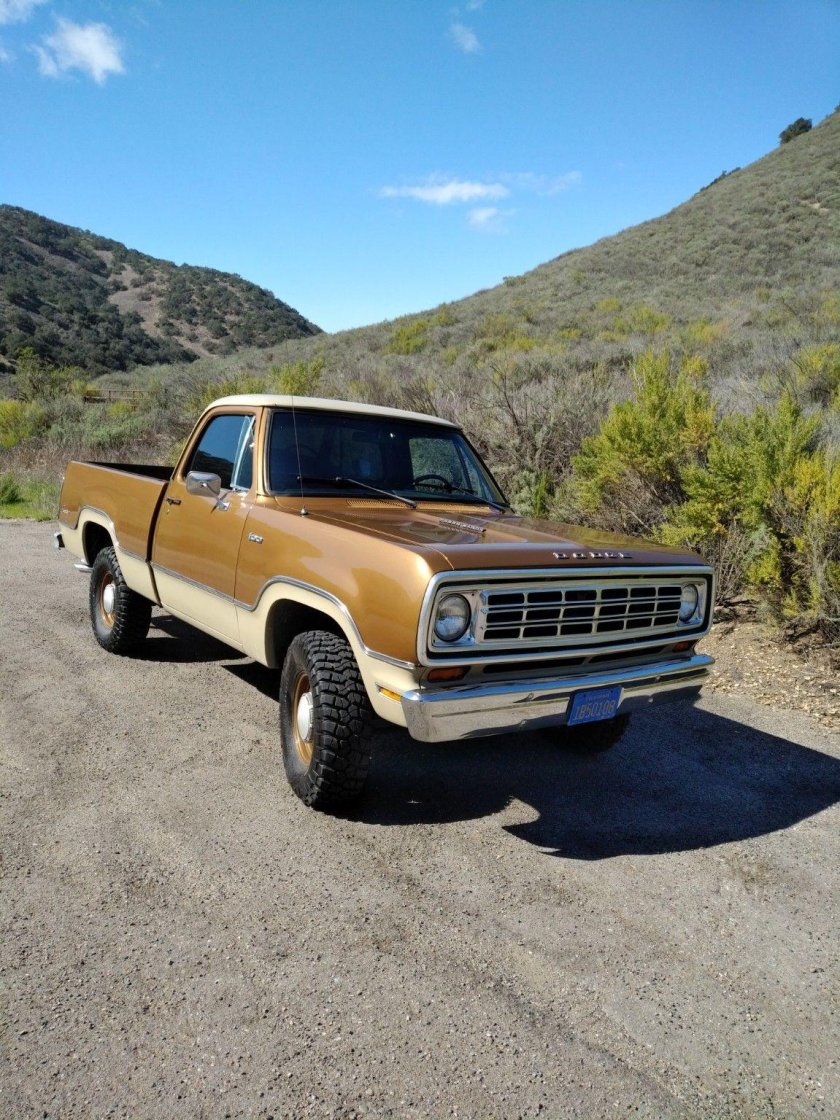 Dodge Ram 1975