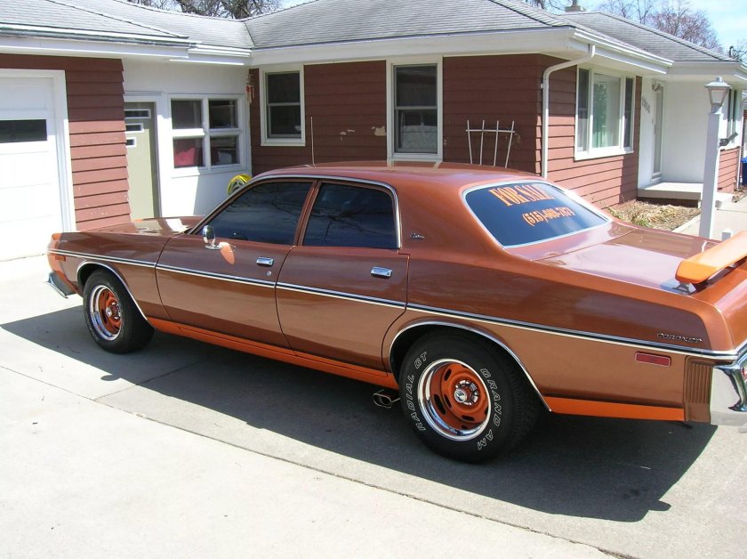 Dodge Coronet 1975