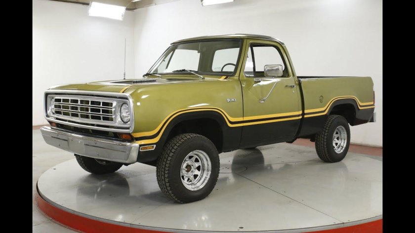 Dodge Ram 1975