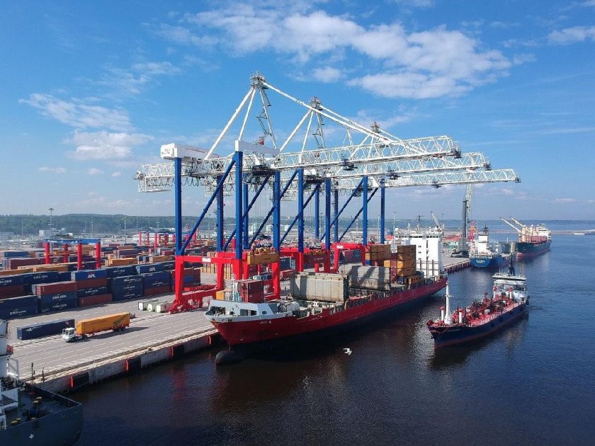 Многофункциональный морской перегрузочный комплекс «бронка»