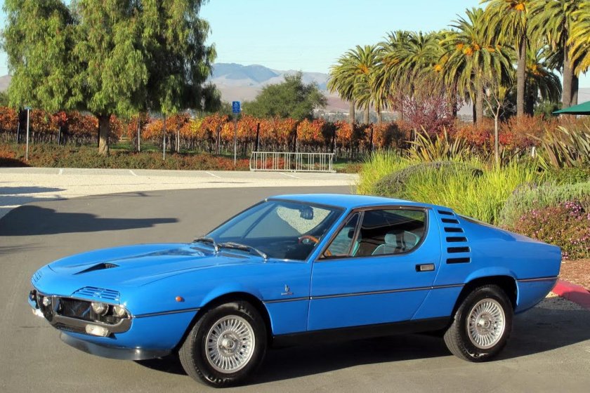 Alfa Romeo Montreal