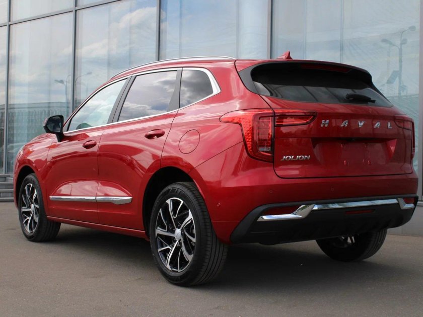 Haval Jolion 2022 красный