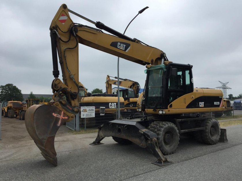 Caterpillar m322