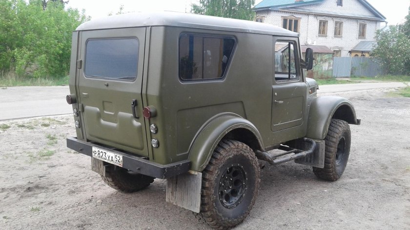 ГАЗ 69 сзади