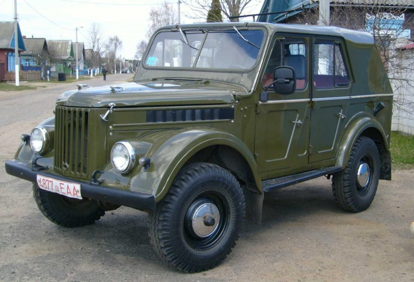 УАЗ 69 И ГАЗ 69