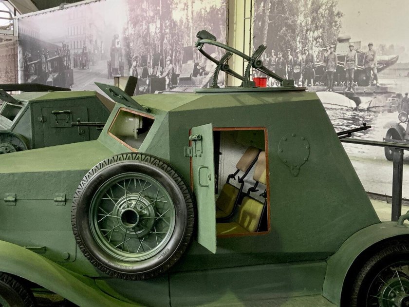 Бронеавтомобиль д 12