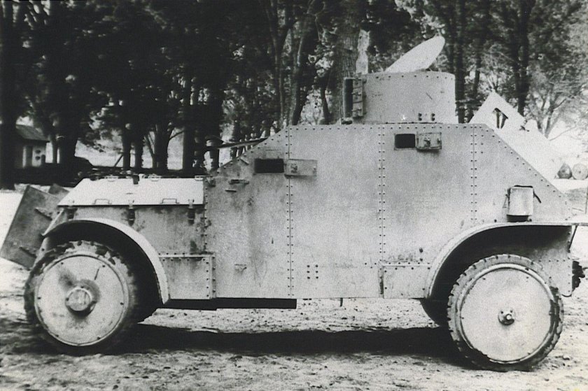 Пирс-Арроу бронеавтомобиль